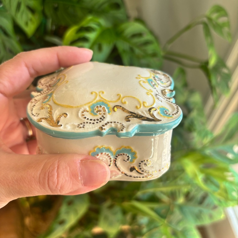 Antique Dresser Jewelry Box Jar Flowers Gold Trim 1950s